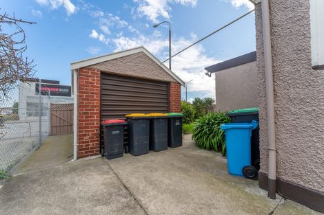 Photo of property in 334 Oriental Parade, Oriental Bay, Wellington, 6011