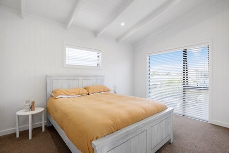 Photo of property in 1 Alexander Place, Papamoa Beach, Papamoa, 3118