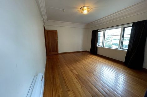 Photo of property in Westhaven Apartments, 11/127u Molesworth Street, Thorndon, Wellington, 6011