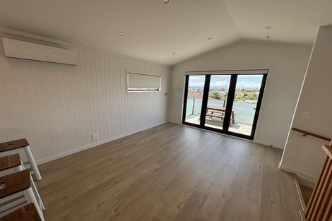 Photo of property in 774b Whangaparaoa Road, Manly, Whangaparaoa, 0930