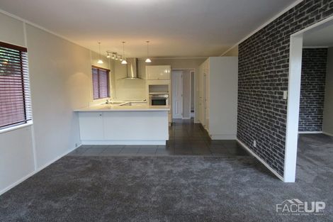 Photo of property in 8 Sailfish Drive, West Harbour, Auckland, 0618
