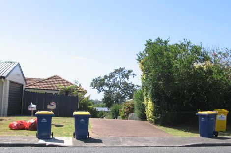 Photo of property in 5/61a Birkdale Road, Birkdale, Auckland, 0626
