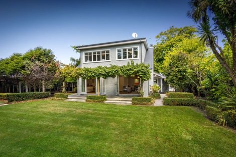 Photo of property in 166 Fendalton Road, Fendalton, Christchurch, 8052