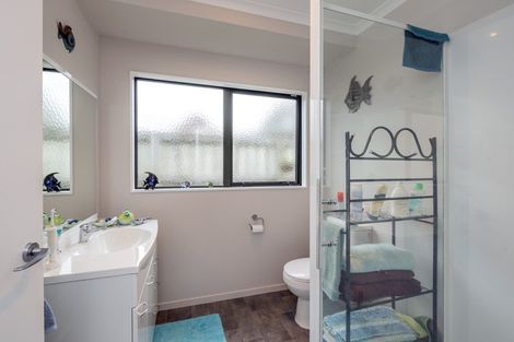 Photo of property in Rangeview Villas, 26/9 Fuller Close, Levin, 5510