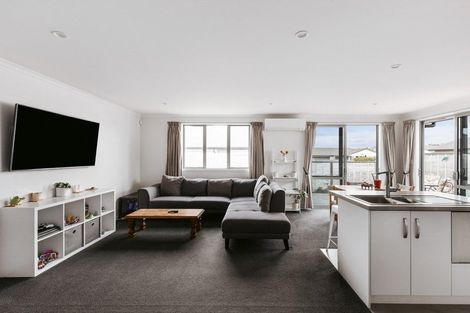 Photo of property in Waterview Estate, 33/4 Greystone Place, Omokoroa, 3114