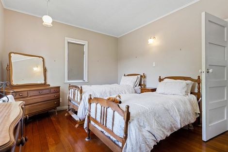 Photo of property in 338 Riverlaw Terrace, Saint Martins, Christchurch, 8022