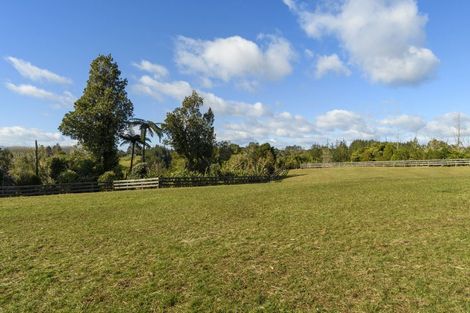 Photo of property in 20 Sarona Park Drive, Omanawa, 3171