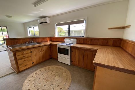 Photo of property in 1 Glenbervie Crescent, Massey, Auckland, 0614