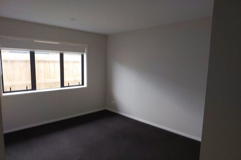 Photo of property in 8 Opouatu Avenue, Glenbrook, 2681