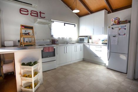 Photo of property in 215a Kiwi Road, Whangamata, 3620