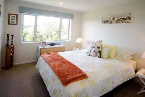 Photo of property in 82 Pohutukawa Parade, Riverhead, 0820