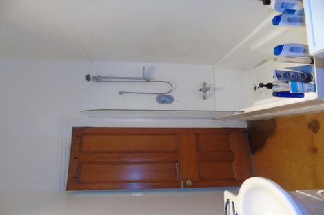 Photo of property in 55 Garden Road, Northland, Wellington, 6012