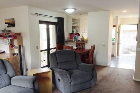 Photo of property in The Grange, 2/92 Bush Road, Albany, Auckland, 0632