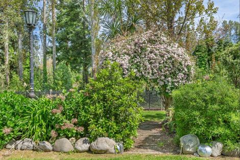 Photo of property in 9 Tui Glen Drive, Levin, 5571