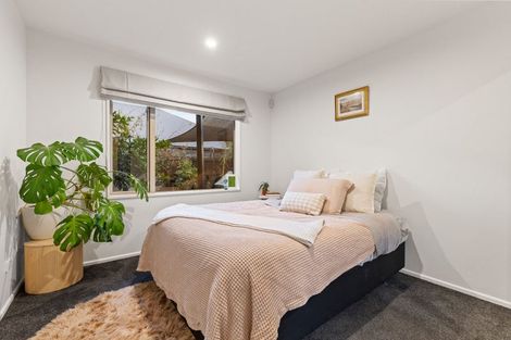 Photo of property in 14 Hussey Road, Harewood, Christchurch, 8051