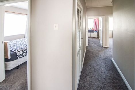 Photo of property in 11 Mcgregor Crescent, Masterton, 5810