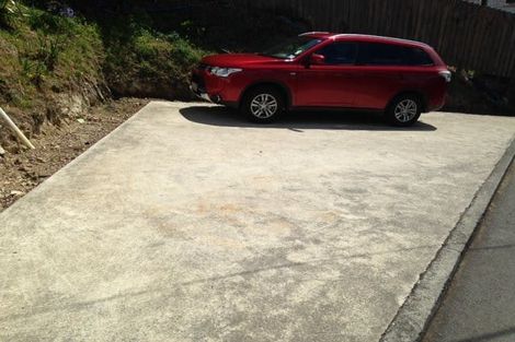 Photo of property in 2 Kopiko Way, Brooklyn, Wellington, 6021