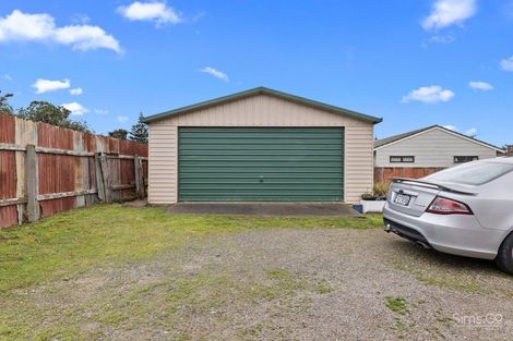 Photo of property in 8 Omori Place, Castlecliff, Whanganui, 4501