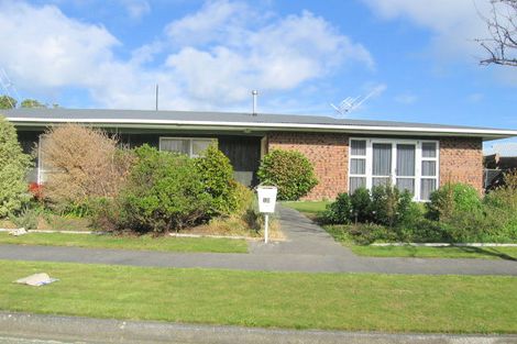 Photo of property in 12 Calder Place, Feilding, 4702