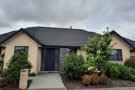 Photo of property in 36 Davaar Crescent, Broomfield, Christchurch, 8042