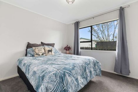 Photo of property in 13 Seaview Rise, Waiuku, 2123