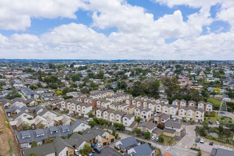 Photo of property in St Claire Village, 12/172 Mcleod Road, Te Atatu South, Auckland, 0610