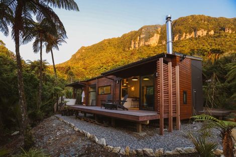 Photo of property in 8 Hartmount Place, Te Miko, Punakaiki, 7871