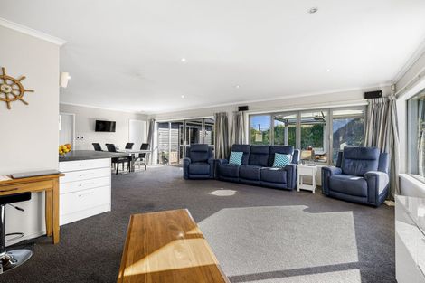 Photo of property in 320 Pages Road, Wainoni, Christchurch, 8061