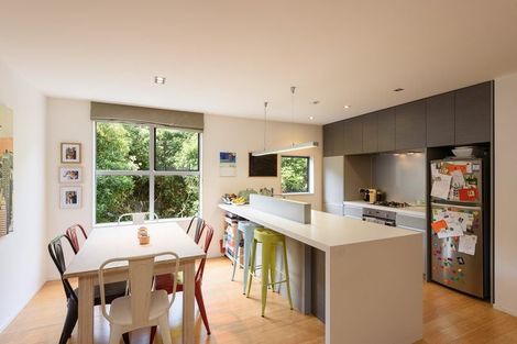 Photo of property in 10 Saddleback Grove, Karori, Wellington, 6012