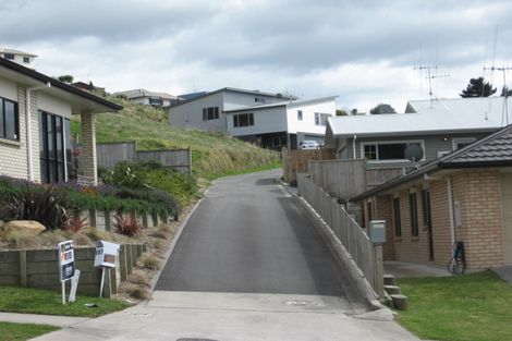 Photo of property in 27 Kite Way, Welcome Bay, Tauranga, 3112