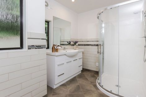 Photo of property in 29 Hill Crescent, New Lynn, Auckland, 0600