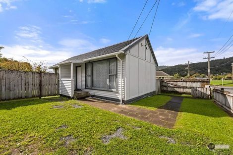Photo of property in 4- 6 Speedy Street, Stokes Valley, Lower Hutt, 5019