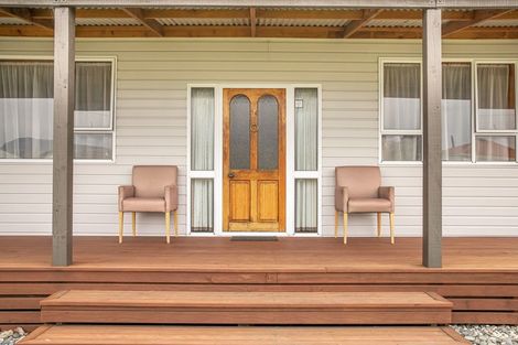 Photo of property in 34 Queen Street, Westport, 7825