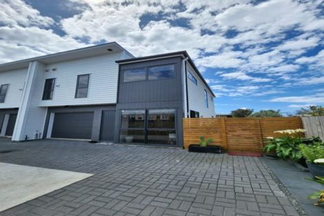 Photo of property in 74f Mckenzie Road, Mangere Bridge, Auckland, 2022