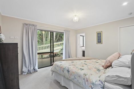 Photo of property in 132 Woodlands Park Road, Titirangi, Auckland, 0604
