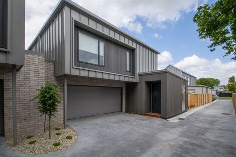 Photo of property in 23u2 Strowan Avenue, Fairfield, Hamilton, 3214