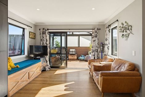 Photo of property in 5 Bravo Place, Whitianga, 3510