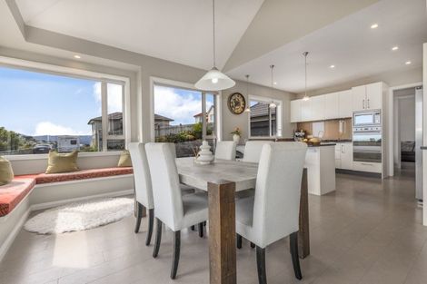 Photo of property in 18 Kahurangi Heights, Aotea, Porirua, 5024