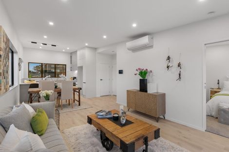 Photo of property in 935 Whangaparaoa Road, Manly, Whangaparaoa, 0930