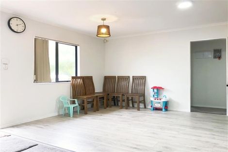 Photo of property in 162c Henderson Valley Road, Henderson, Auckland, 0612