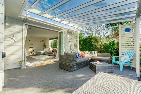 Photo of property in 16 Kanawa Street, Waikanae, 5036