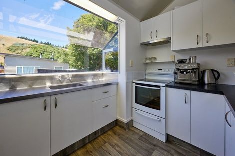 Photo of property in 17 Kotare Place, South Bay, Kaikoura, 7300
