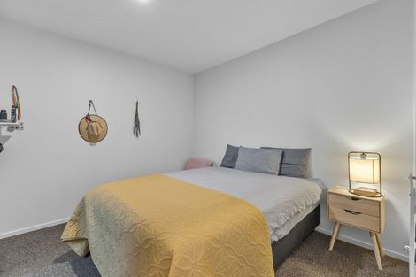 Photo of property in 14b Mckerrow Place, Sunshine Bay, Queenstown, 9300