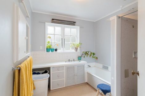 Photo of property in 22 Chatsworth Road, Silverstream, Upper Hutt, 5019