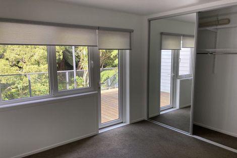 Photo of property in 54a Vandeleur Avenue, Birkdale, Auckland, 0626