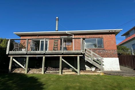 Photo of property in 32 Crosby Street, Mornington, Dunedin, 9011