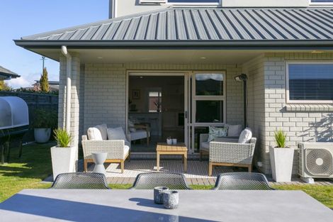 Photo of property in 14 Ernest Kemp Rise, Wharewaka, Taupo, 3330