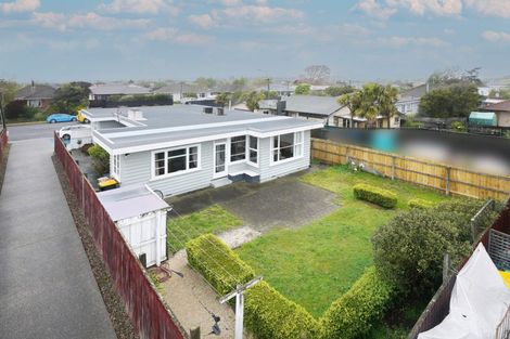 Photo of property in 103 Bassett Street, Burwood, Christchurch, 8083