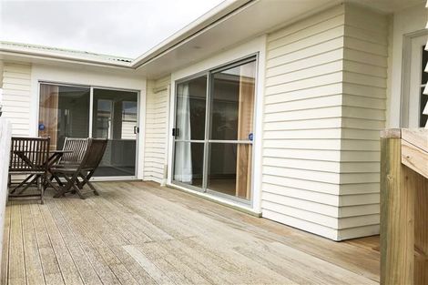 Photo of property in 44 Fairdene Avenue, Henderson, Auckland, 0610