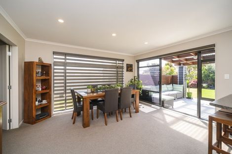 Photo of property in 78 Geneva Terrace, Kelvin Grove, Palmerston North, 4414
